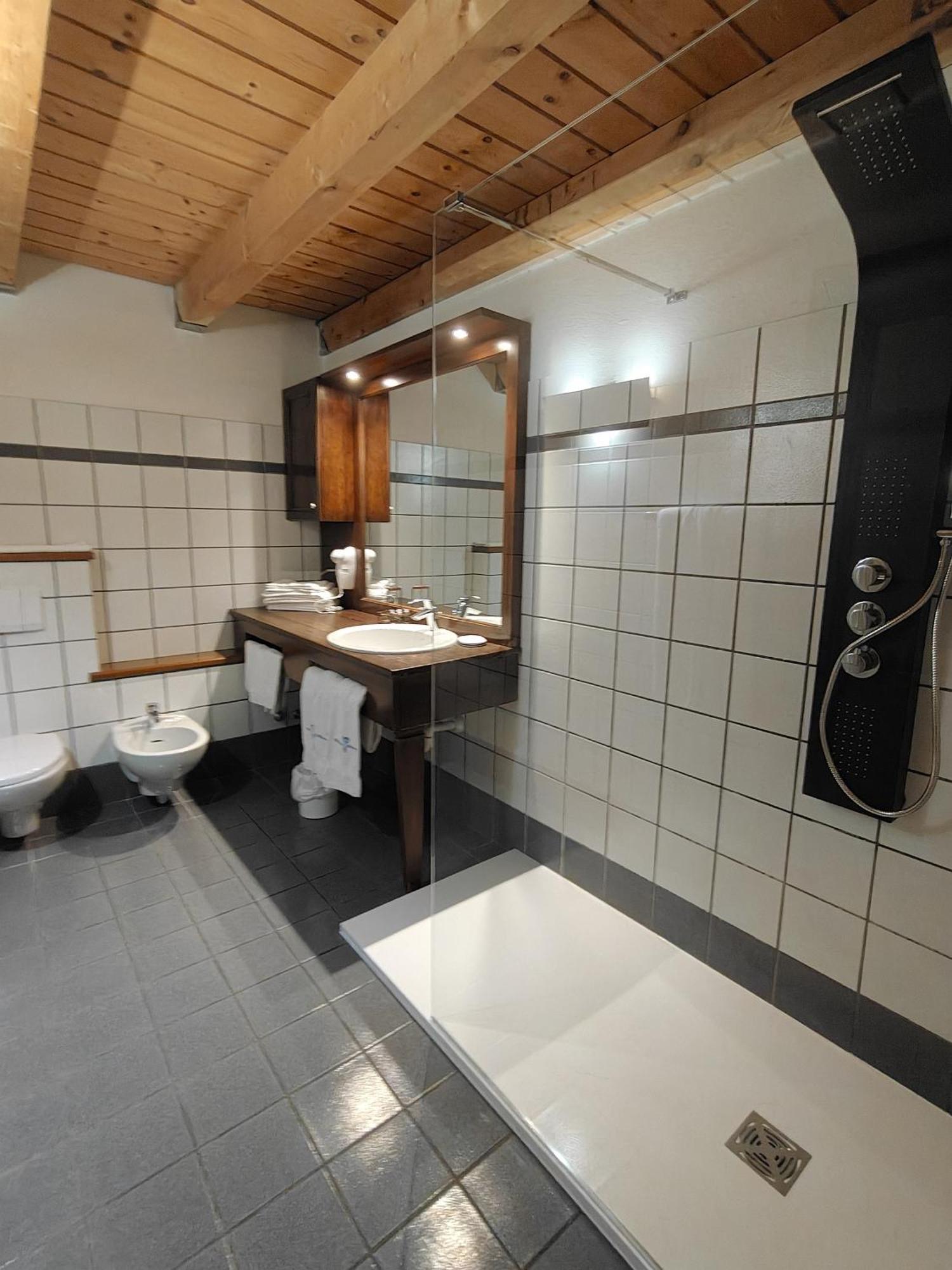 Residence Ruetoreif Gressoney-Saint-Jean Esterno foto