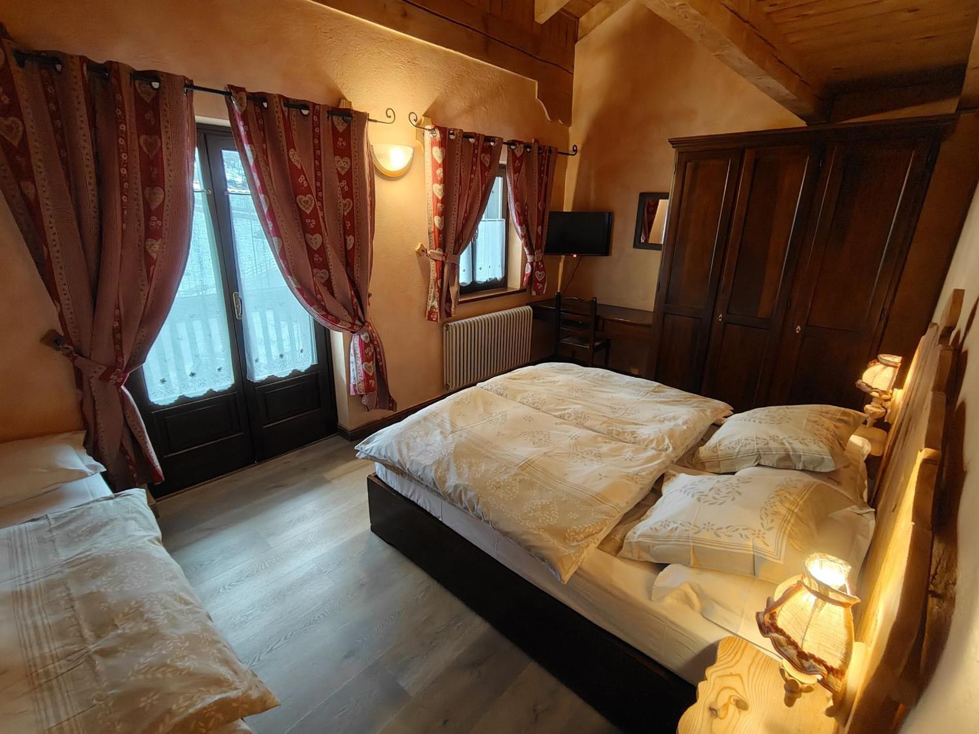 Residence Ruetoreif Gressoney-Saint-Jean Esterno foto