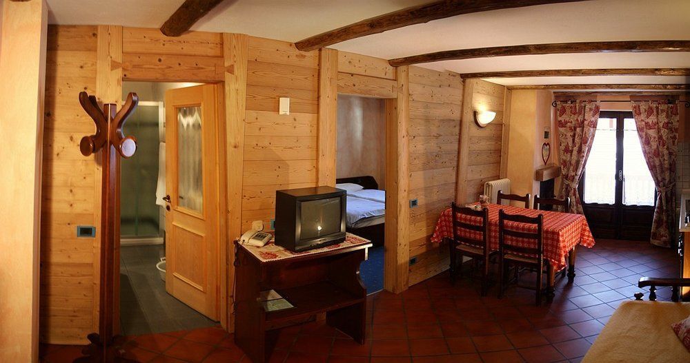 Residence Ruetoreif Gressoney-Saint-Jean Esterno foto
