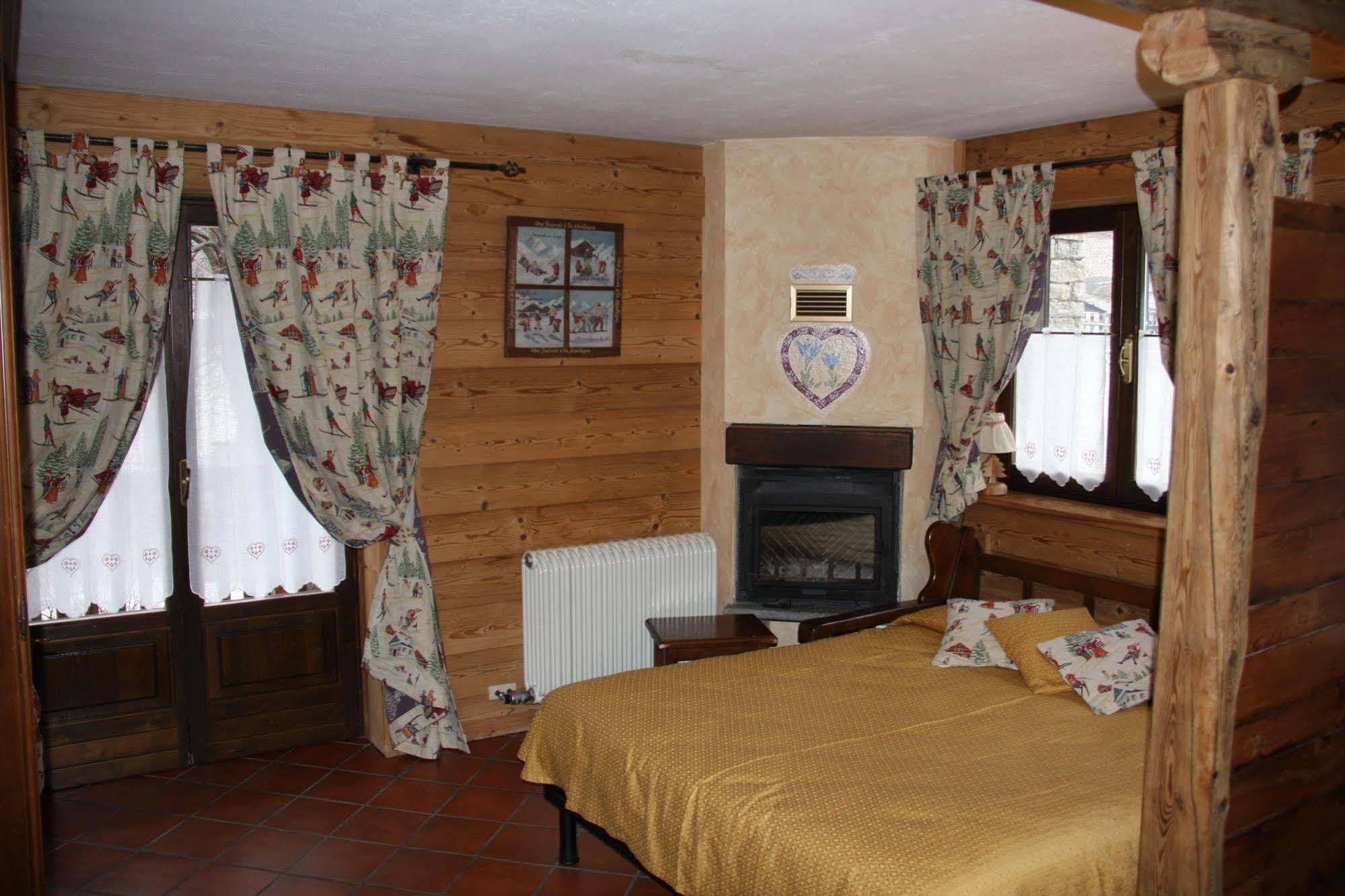 Residence Ruetoreif Gressoney-Saint-Jean Esterno foto